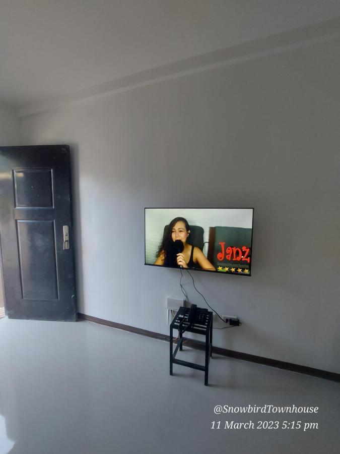 Snowbird Townhouse Azumi * Dumaguete City